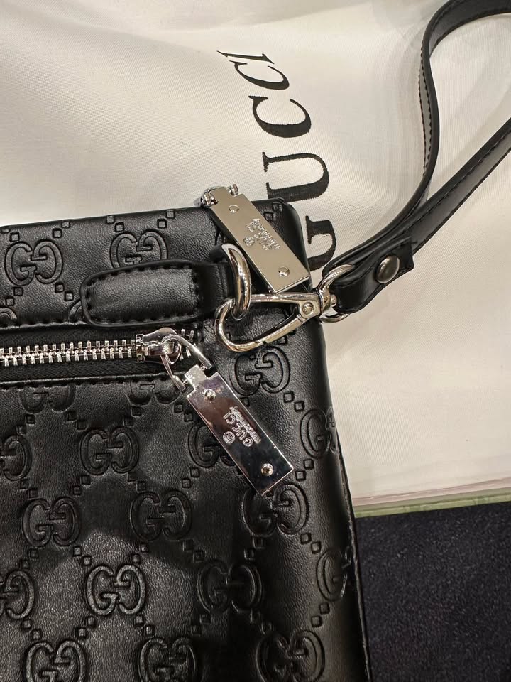Gucci 1:1 grade quality pouch